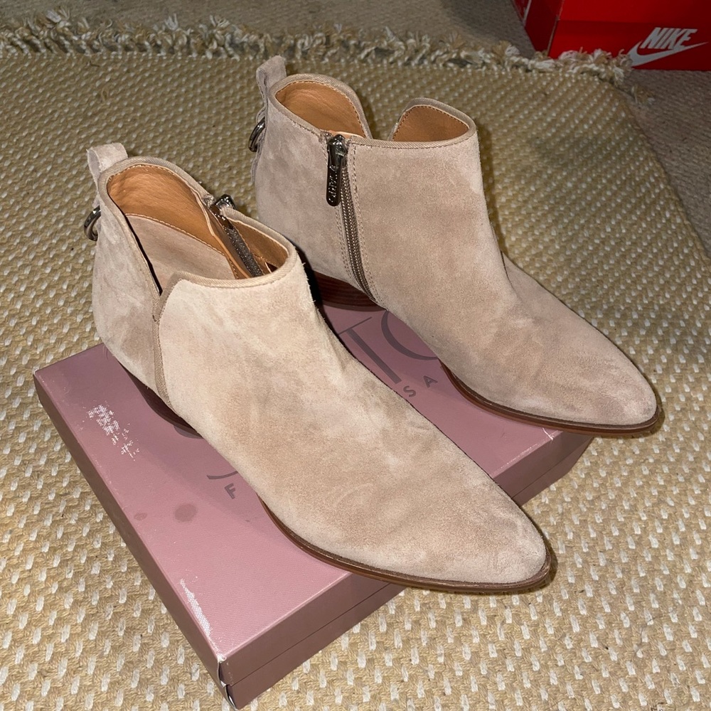 Sarto A-Sloan Taupe Ankle Booties